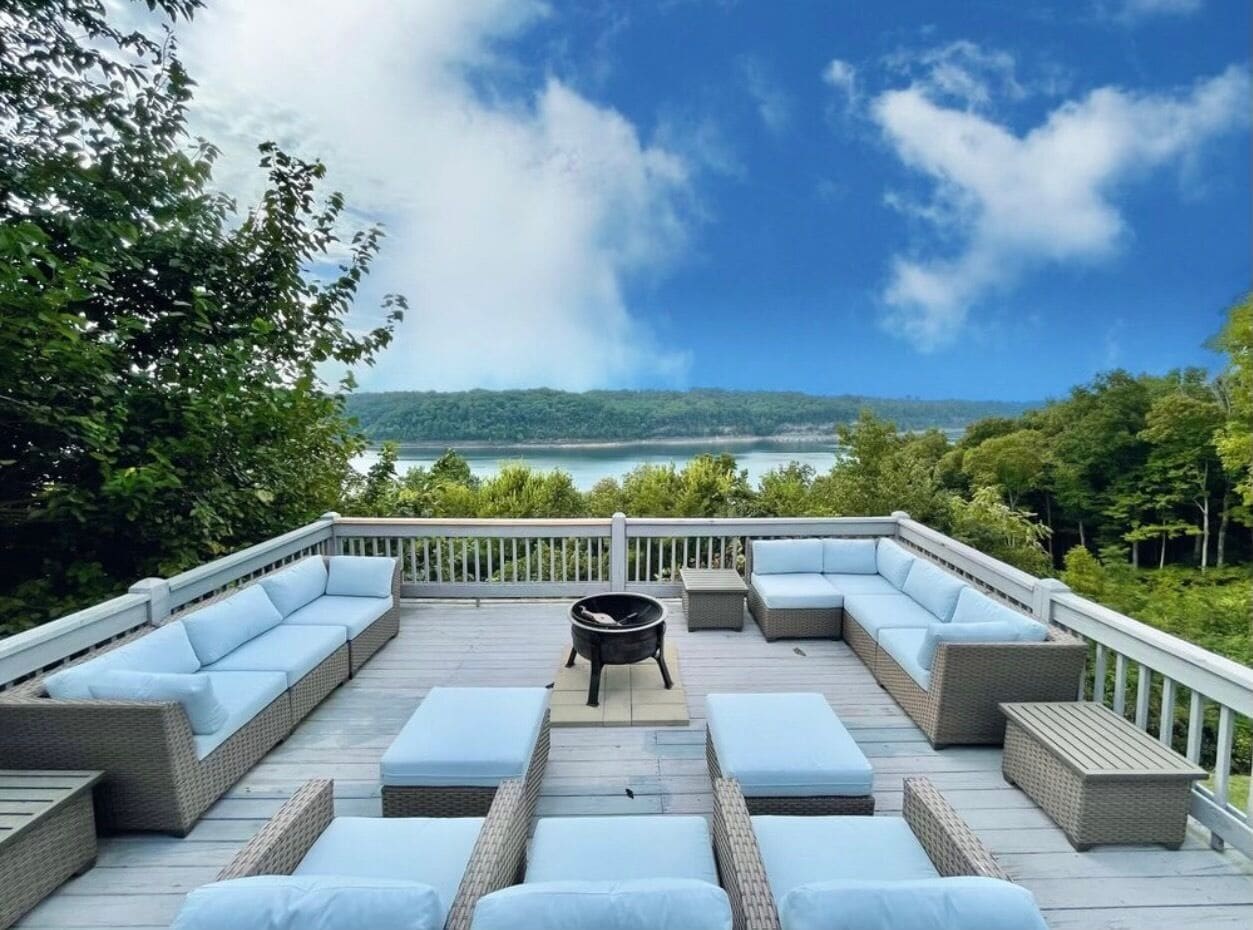 New Lakefront Home,  sleeps 16!!!