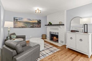 テレビ、書斎 / ワークスペース