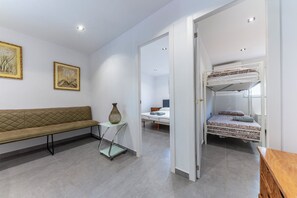 9 dormitorios, cuna de viaje, wifi gratis y ropa de cama