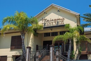 Exterior - 🏖️Private Pool-Pet Friendly-Tiki Bar-3BR Village Oasis (Gulf Breeze)