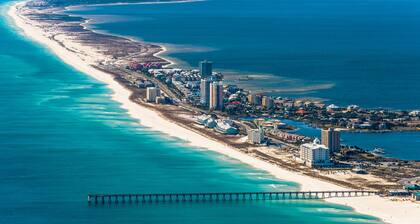 🏖️Private Pool-Pet Friendly-Tiki Bar-3BR Village Oasis