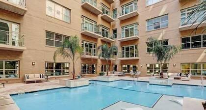 Comfort at the Star I 2 Bed Apt in Houston