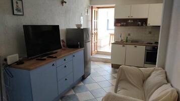 Apartment (Duplex Two Bedroom Apartment) | Living room | TV