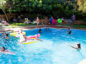 Piscine extérieure, piscine chauffée
