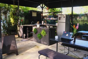冰箱、炉灶、厨具/餐具