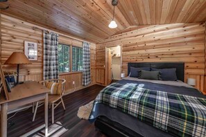 2 habitaciones, tabla de planchar con plancha y cuna de viaje