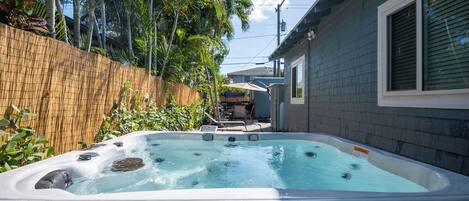 Baignoire à remous extérieure