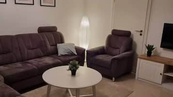 Fernseher, Tischfußball