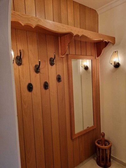 Vacation apartment for families with playroom and terrace, near leisure park
