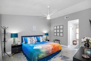 4 habitaciones, escritorio, tabla de planchar con plancha y wifi gratis