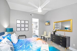 4 bedrooms, desk, iron/ironing board, free WiFi