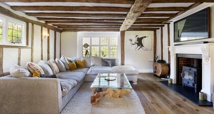 Luxury Grade 2 Listed Large Tudor Manor in Essex