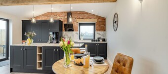 The Workshop - UK42470