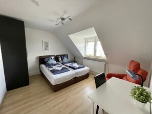 2 bedrooms, free WiFi, bed sheets