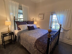 3 chambres, fer et planche à repasser, Wi-Fi gratuit, draps fournis
