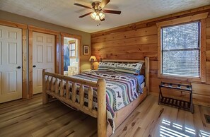 3 habitaciones, tabla de planchar con plancha y cuna de viaje 