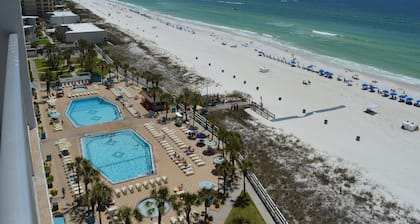 The Summit PCB 303 - low floor beachront