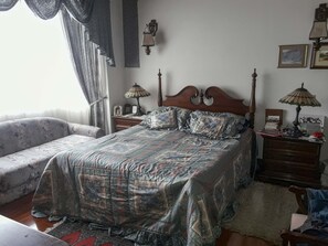 7 bedrooms, WiFi - Acogedora Casa, 210 Mts, Ideal Familias y Negocios, Norte de Bogotá (Bogotá)
