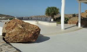 Terrace/patio - Panormos Panorama is a two villa compound near Principote club at Panormos Beach (Mykonos)