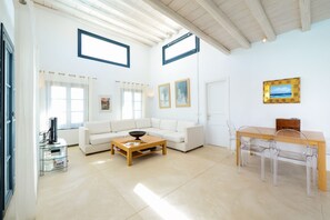 Smart TV - Panormos Panorama is a two villa compound near Principote club at Panormos Beach (Mykonos)