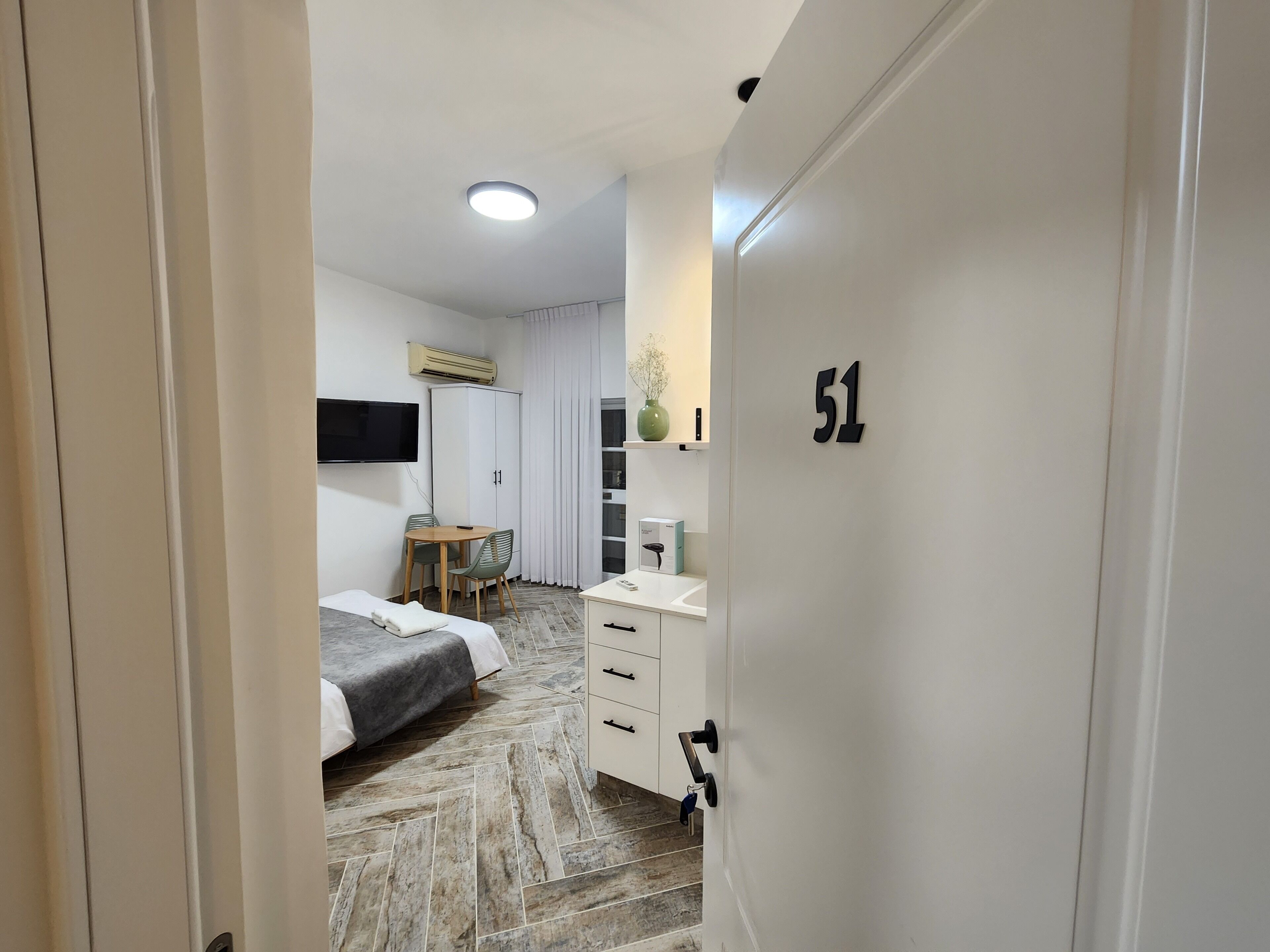 Photo - SPACE ART BOUTIQUE Downtown