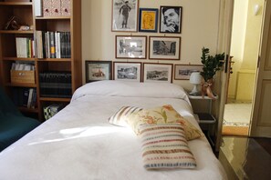 Habitación Deluxe doble de uso individual | Escritorio, sistema de insonorización, wifi gratis