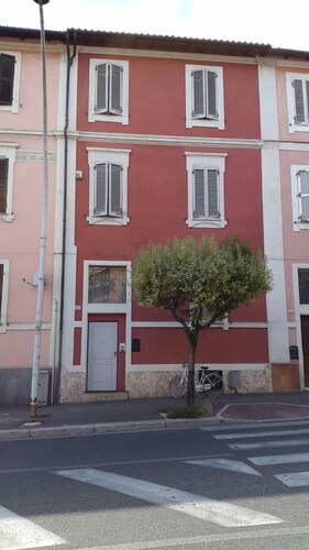B&B ROSSIEROSSI