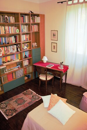 Deluxe Double Room Single Use | Desk, soundproofing, free WiFi - B&B ROSSIEROSSI (Terni)