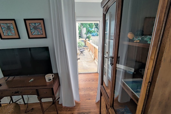 Master Bedroom and Balcony Connection