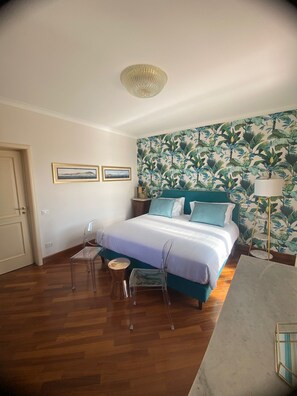 1 bedroom, in-room safe, iron/ironing board, free WiFi