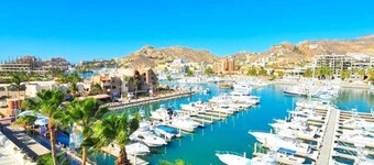 Awesome JR Suite Studio in Cabo n MF