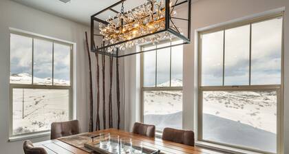 New to Market! Stunning Views, Close to DV Gondola, Amenities Galore, Near Park City Main Street!