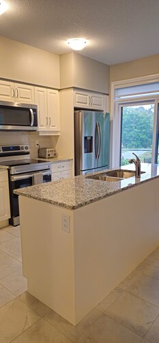 3BR Townhome, Georgian Bay, Free Parking