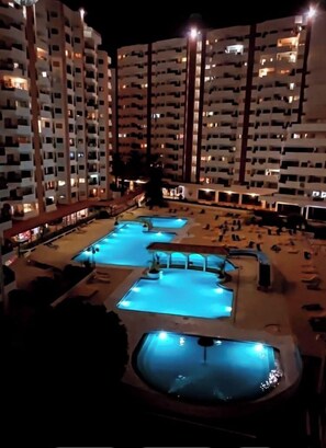 Piscine extérieure