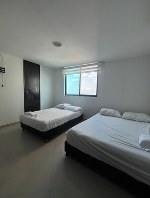 2 soverom, safe på rommet, strykejern/-brett og wi-fi (inkludert)