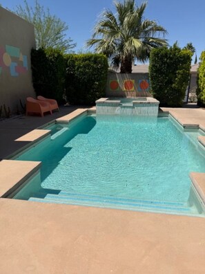 Utomhuspool
