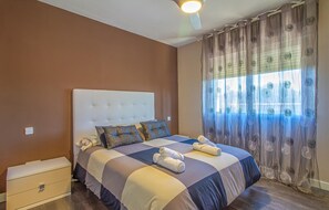 4 bedrooms, free WiFi