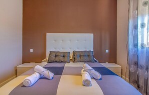 4 bedrooms, free WiFi