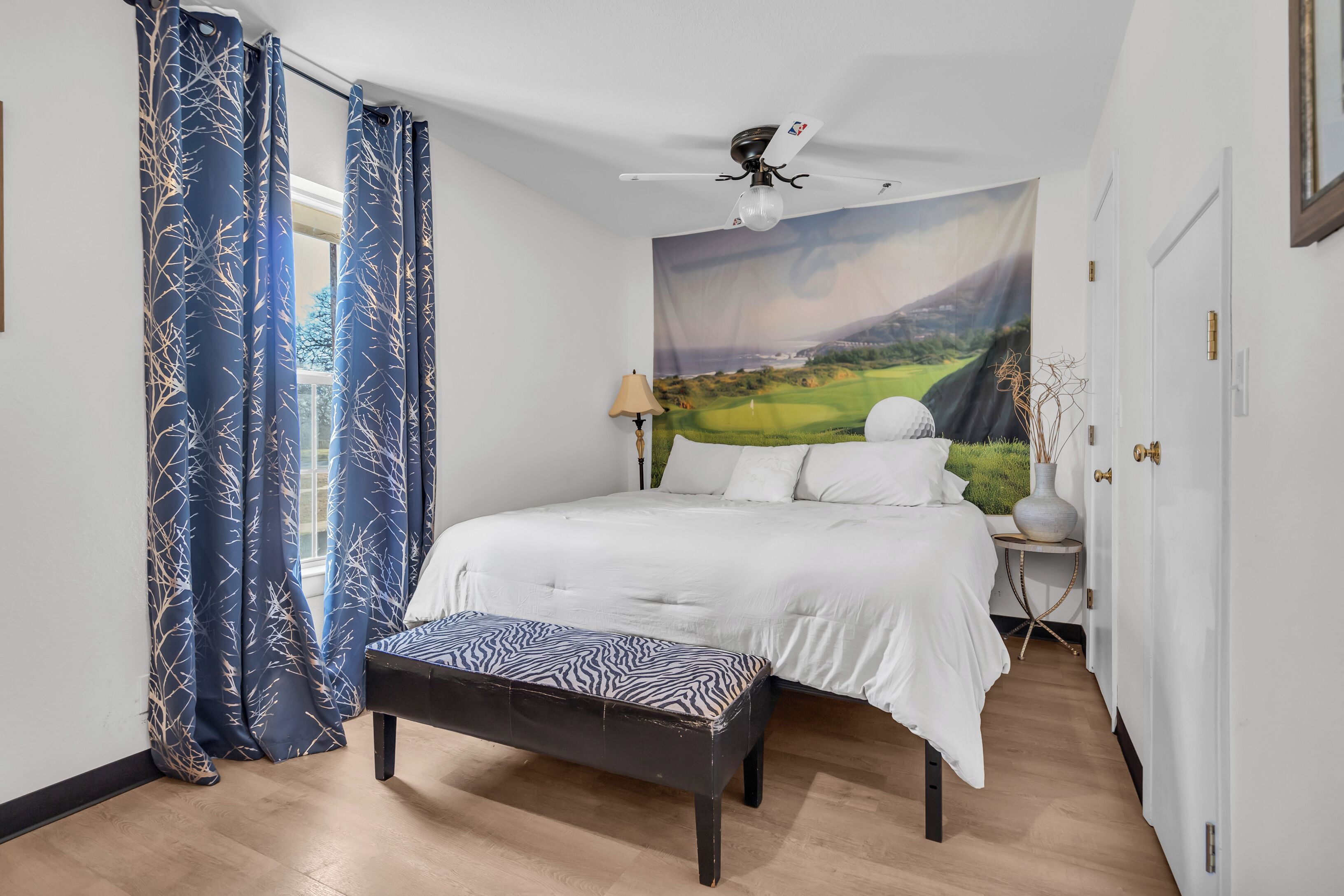 5 bedrooms, desk, free WiFi, bed sheets