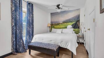 5 bedrooms, desk, free WiFi, bed sheets