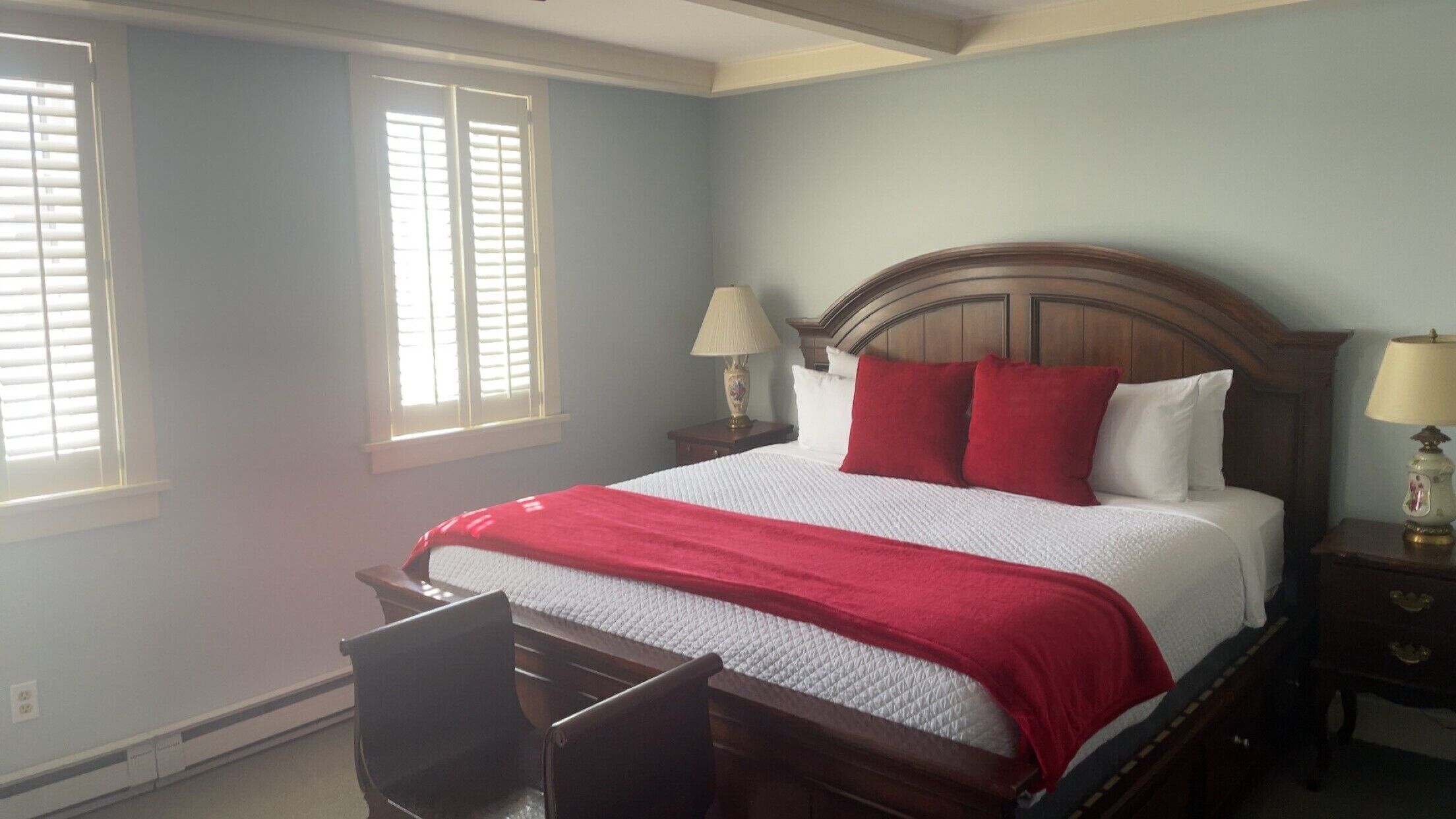 Grand Room | Egyptian cotton sheets, premium bedding, pillow-top beds