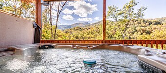 Pricing Specials! Paved Access & Theater Room! 5BR 5.5BA Cabin with Mtn Views