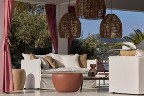 Exterior detail - Tzanis Resort (Skiros)