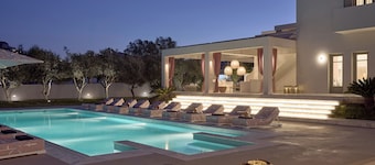 Tzanis Resort