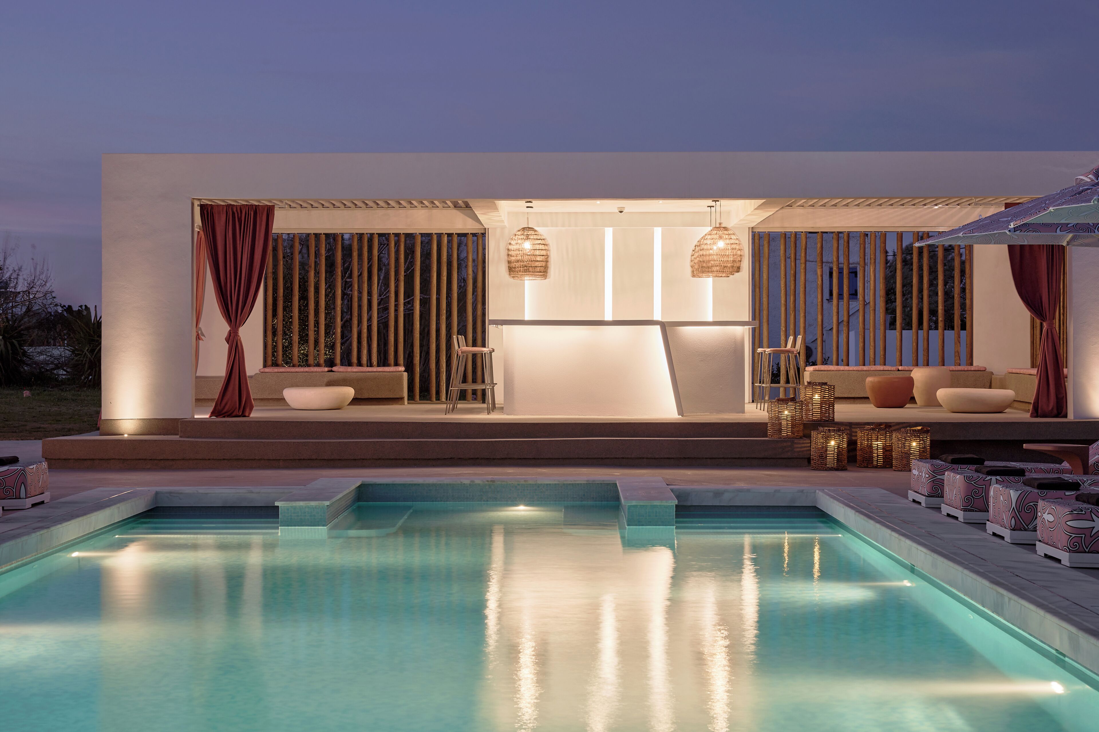 Front of property - evening/night