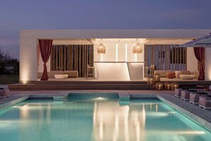 Front of property - evening/night - Tzanis Resort (Skiros)