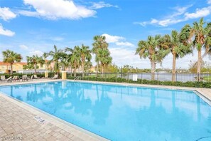 Una piscina riscaldata