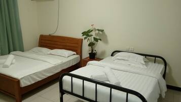 Down duvets, memory-foam beds, laptop workspace, free WiFi