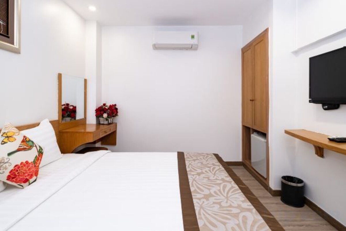 Minibar, escritorio, insonorización y wifi gratis 
