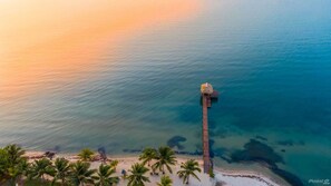 Am Strand, Liegestühle, Strandtücher
